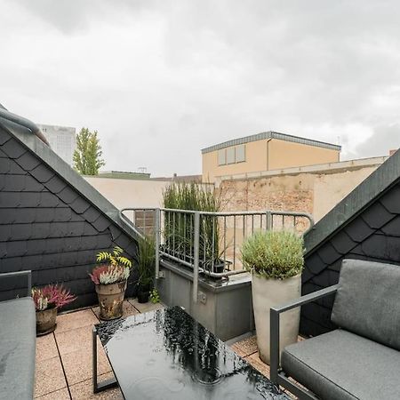 Ruhige Dachwohnung Mit Terrasse Berlin Mitte - Spacious Modern Rooftop Loft In Berlin Mitte Berlim Exterior foto