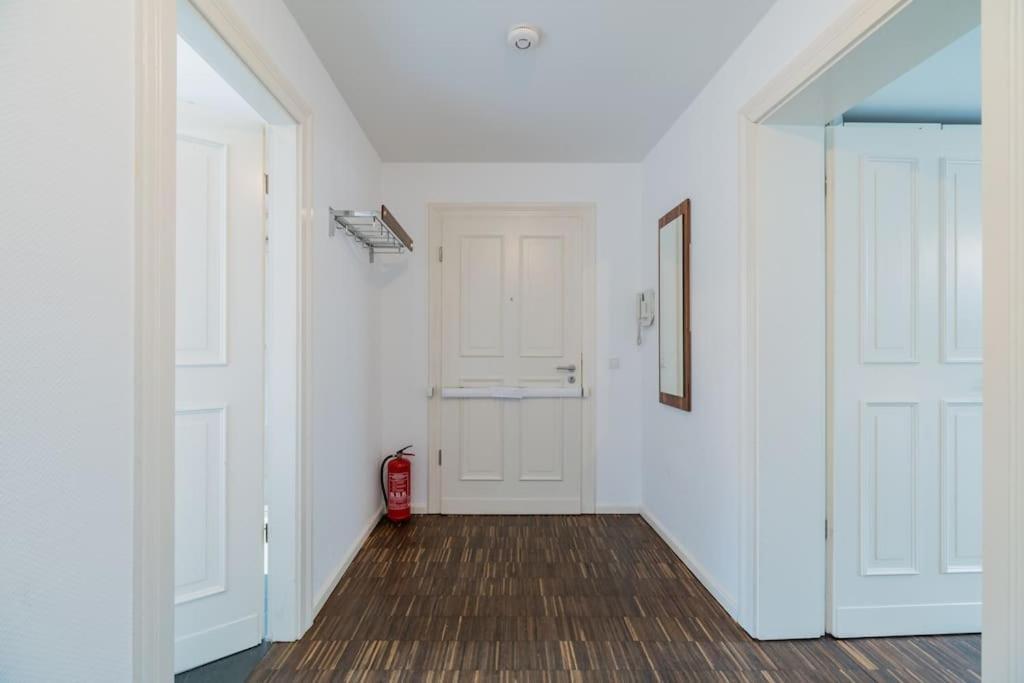 Ruhige Dachwohnung Mit Terrasse Berlin Mitte - Spacious Modern Rooftop Loft In Berlin Mitte Berlim Exterior foto