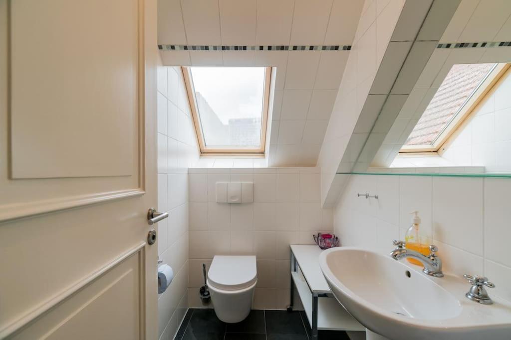 Ruhige Dachwohnung Mit Terrasse Berlin Mitte - Spacious Modern Rooftop Loft In Berlin Mitte Berlim Exterior foto